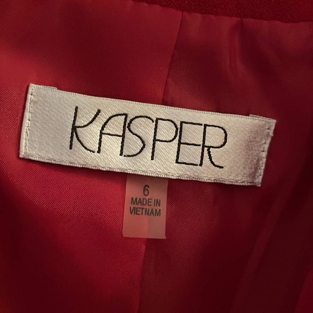 Blazer - Picture 3 of 5